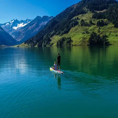 Chalet, Chalet *