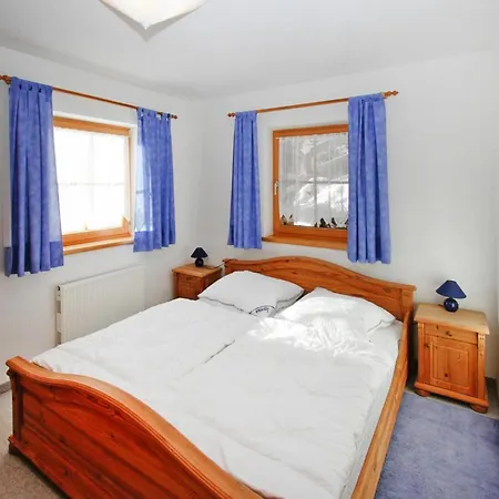 Chalet, Chalet
