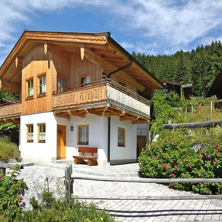 Chalet Chalet, *